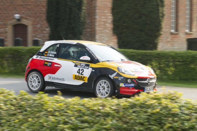 adac_opelrallye_cup_2013_2laufsulingen_111_hires.jpg